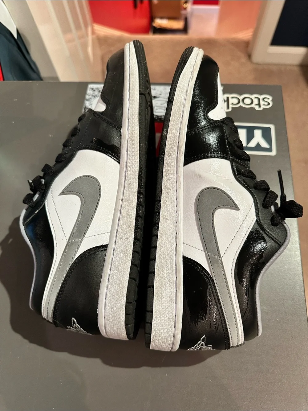 Nike Black and White Low-Top Sneakers with Gray Lining